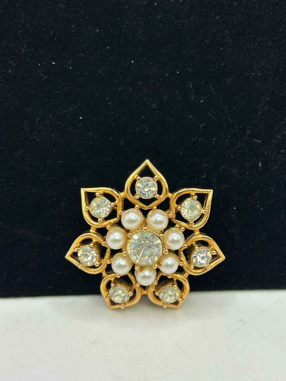 Vintage Signed Sarah Coventry Brooch STARLIT 1970 Rhinestone Faux Pearl Pin